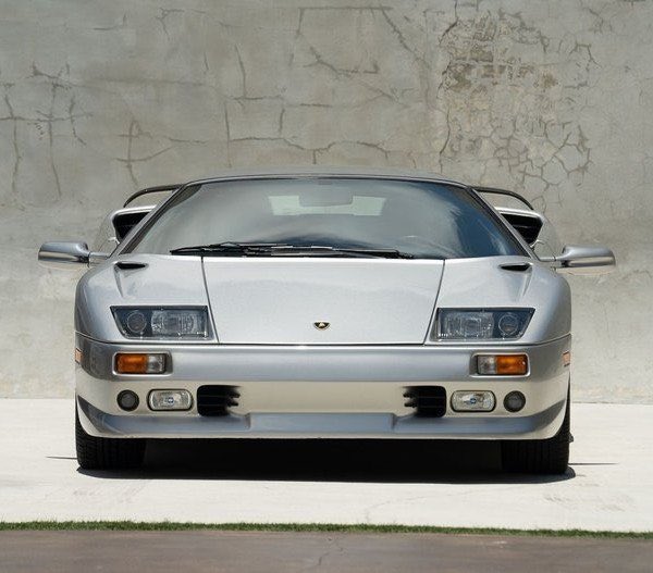 Avril198910's tweet photo. 🔥1999 Lamborghini Diablo VT Roadster Millennium Edition🚀
#lamborghini #diablo #diablovt #lamborghinidiablo #roadster #supercar #hypercar #luxurycars #exoticcars #dupontregistry #sportscars #supercars #hypercars #car #sportscar #performances #tempo #engine #vehicle #bodywork https://t.co/1ongxiUOYD