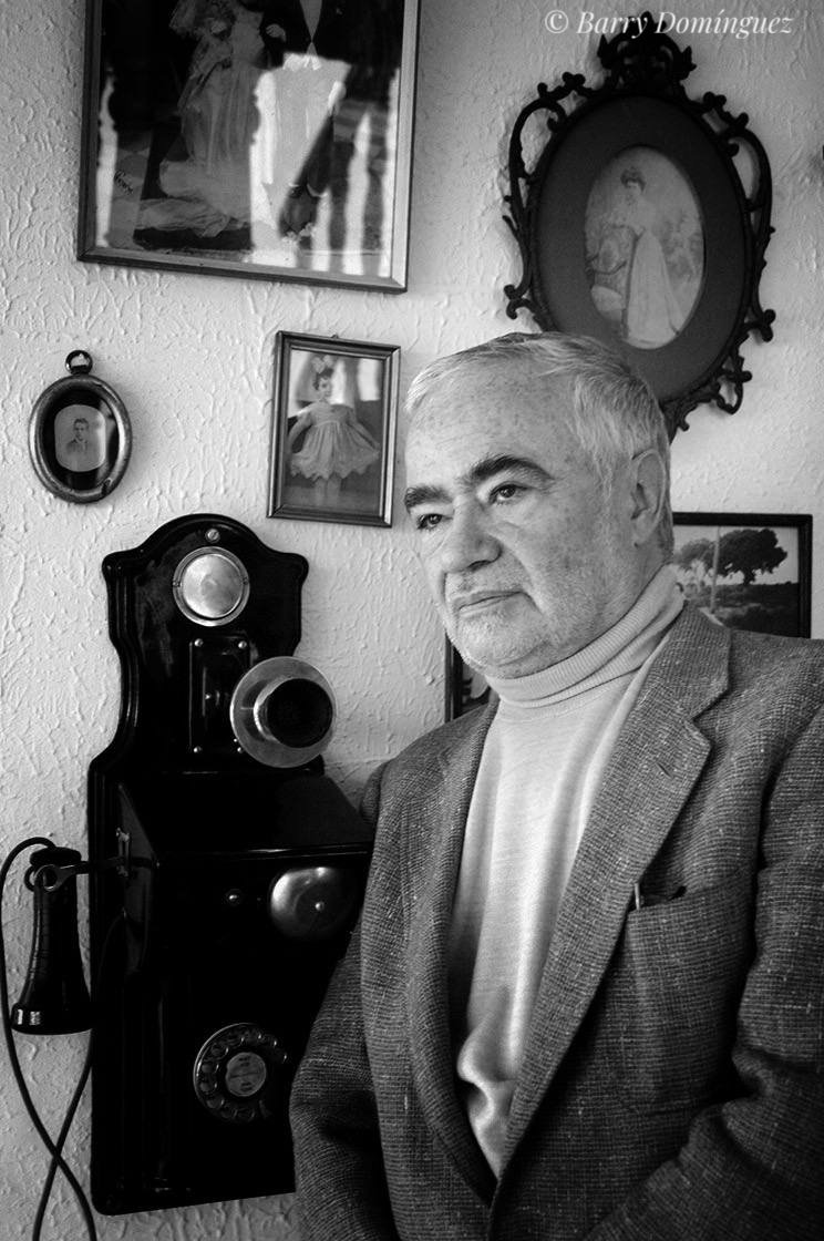 fotogrammas's tweet photo. #FotogrammasInMemoriam. Compartimos unos retratos que el maestro #IgnacioSolares le solicitó a @barrydominguez para el periódico El País en 2006. Desde entonces no las había vuelto a ver. Las buscó para publicarlas a manera de homenaje y despedida con gran respeto y admiración. https://t.co/OljV0y987A