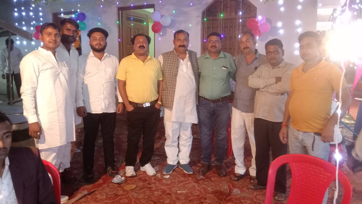 Pinku40617835's tweet photo. बांदा  अगर दमदार हो तभी तो दुश्मनी बढ़ती है वरना दुनिया में कमजोर इंसान को पूछता भी कौन है https://t.co/mDYMEINaRr