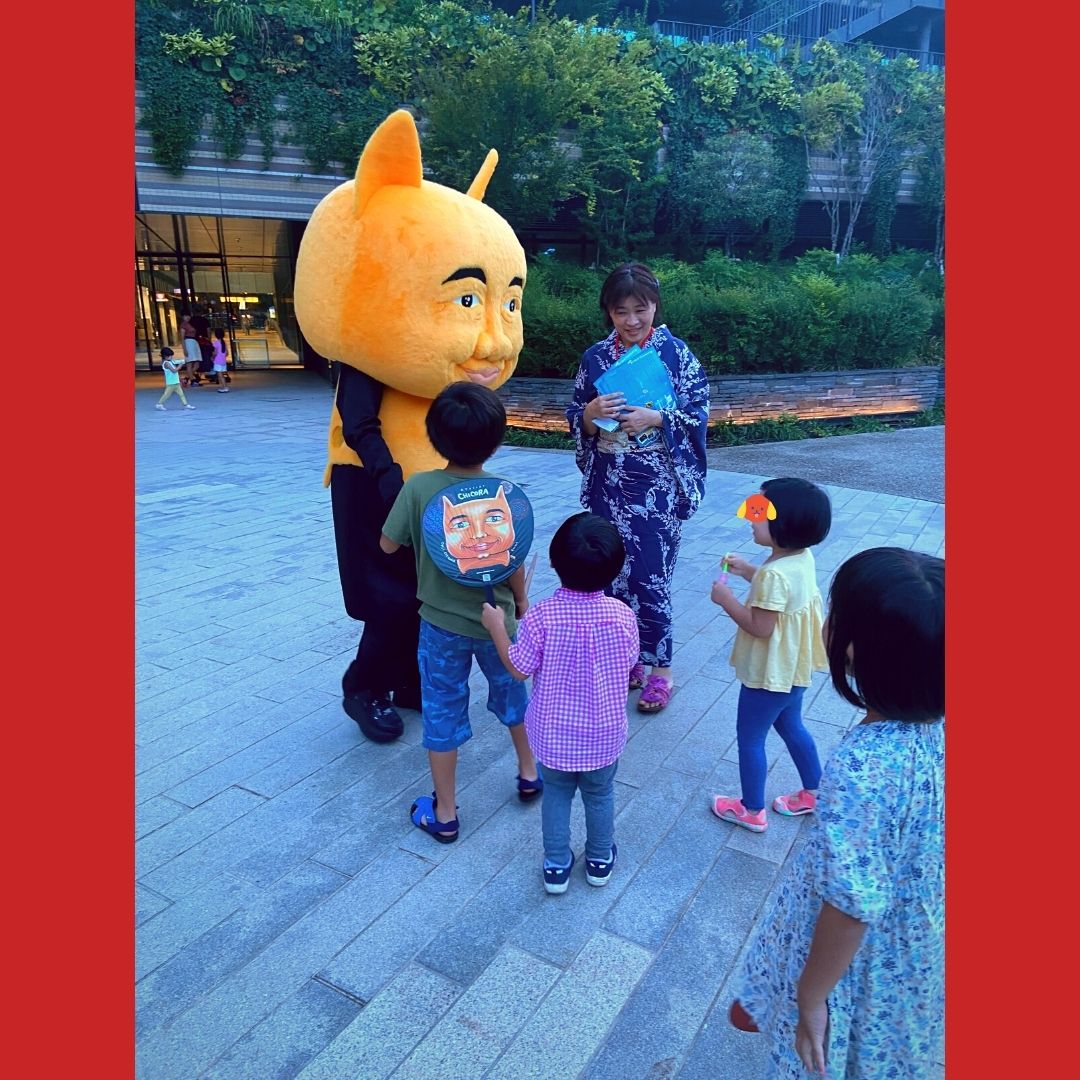 etsuwo's tweet photo. 四谷に人面猫おった
#四ッ谷　#四ツ谷 https://t.co/FdzrLeNFHm