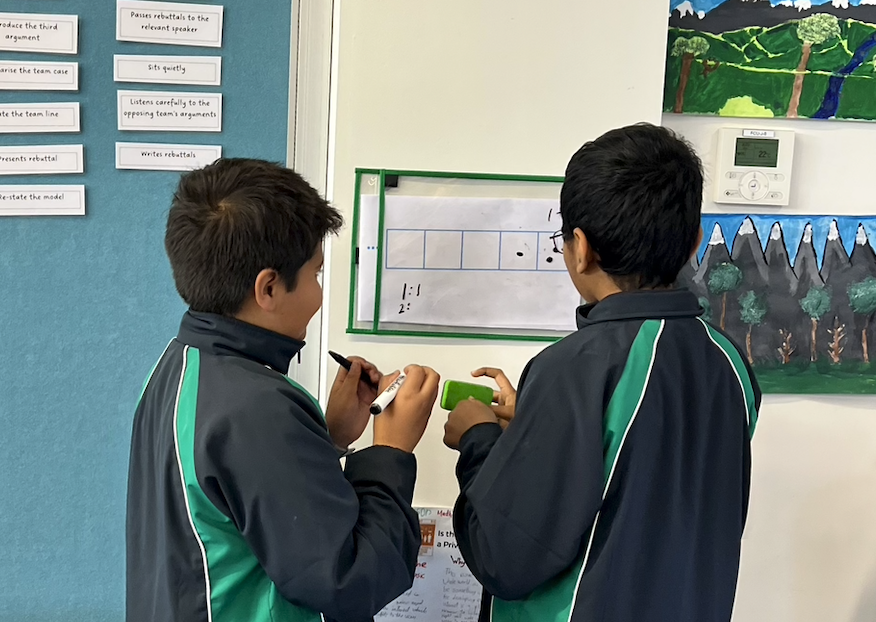 JenniferWathall's tweet image. An exciting lesson about #explodingdots
@jamestanton