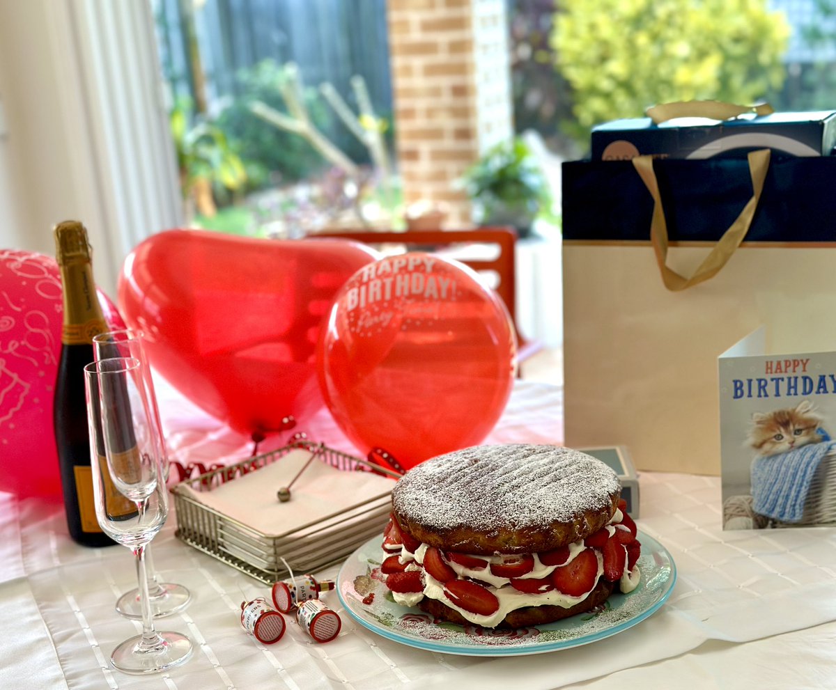 Kali ☁️ ⚡️ tweet media