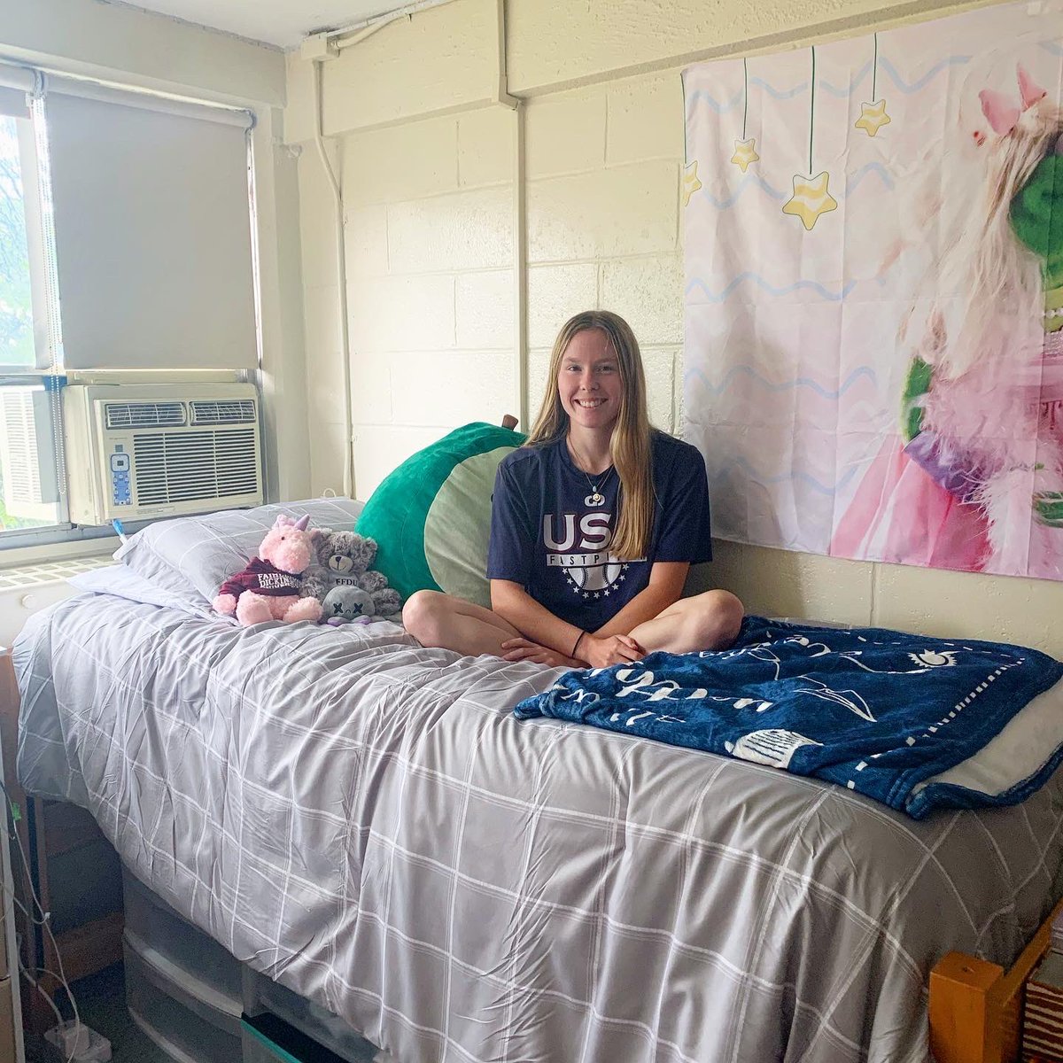 FDUDevilsSB's tweet photo. Welcome home to our newest family members! 🫶🏼🏠 

Devs SB Class of 2027 is moved in and ready to go 😈🤘🏼 https://t.co/9dL836C8is