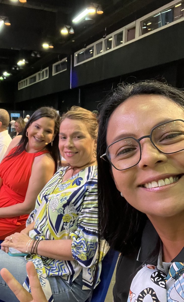 edith castillo tweet media