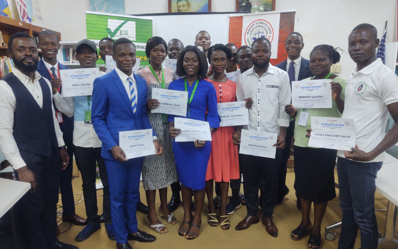 RomualdElysee's tweet image. 📢🎉 Content de partager ma participation en tant que formateur au Séminaire de Vacance à Parakou 🇧🇯 organisé par Esprit Juriste ONG dirigé par Ezékias BIAO.