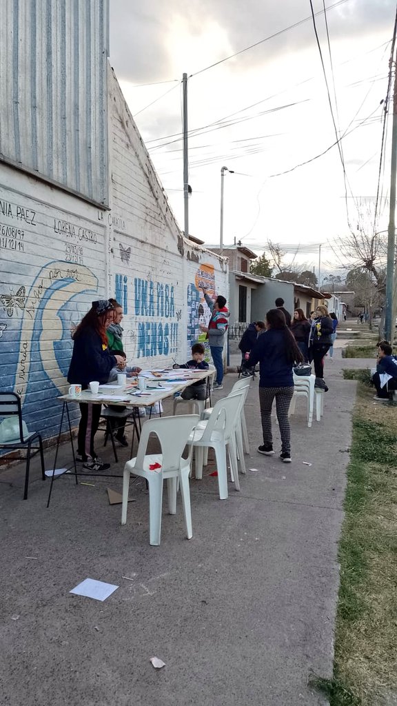 SoniaQuiroga_'s tweet photo. Festejemos las niñeces 🥳✨
En Luján se festejó en el merendero corazones unidos 📍en Drummond y fue una hermosa tarde llena de juegos y risas.
Agradezco tambien a los compañeros de La Campora Godoy Cruz, quienes me invitaron a participar de su festejo que también fue mágico🥰 https://t.co/rhvBJ7LwYS