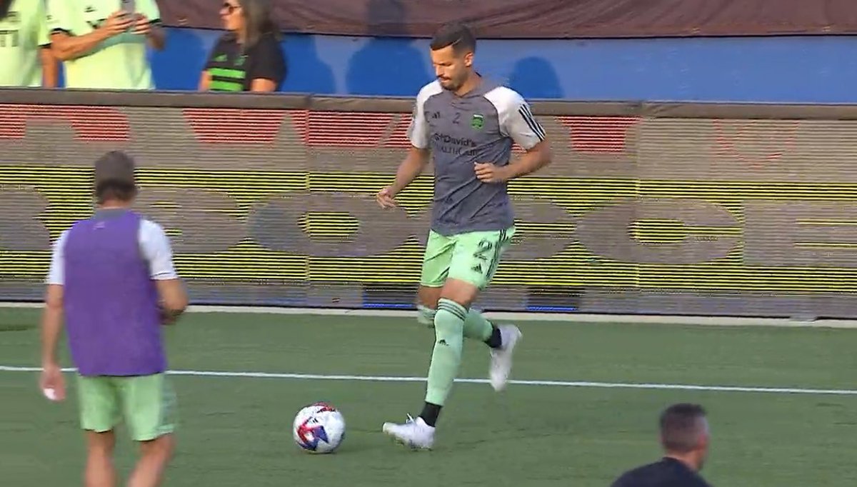 LincolnRose's tweet photo. Matt Hedges has returned to Frisco, as his new team seeks to keep @copatejas #verde. The former #DTID captain played 11 seasons (349 matches, 25 goals) for FC Dallas. We’ll have the call 7:30p on @alt975austin & @iHeartRadio app (free). #DALvATX https://t.co/OSUE0yGJRX