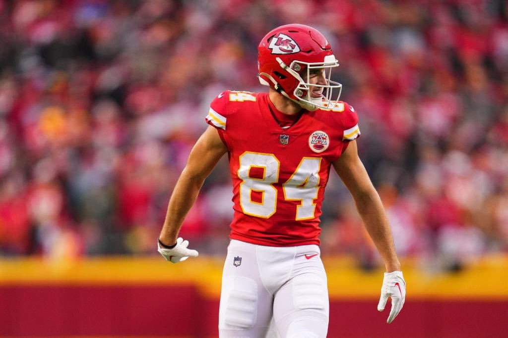 LanceTHESPOKEN's tweet photo. The Chiefs have 7 WRs currently on their roster that are more talented than Justin Watson. 

Keeping him on the 53 doesn’t make sense. https://t.co/wlMQhjyPXG