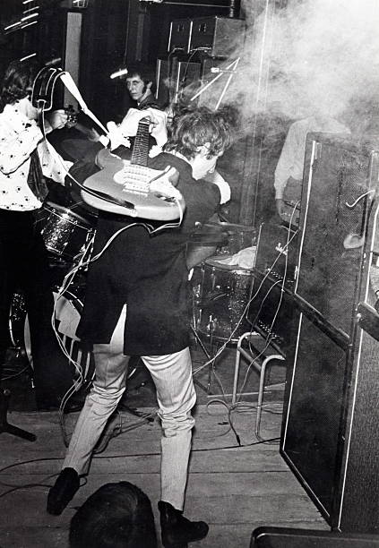 crockpics's tweet photo. The Who smashing their instruments, 1967. Photo by Chris Morphet. https://t.co/EePUMl3PW4