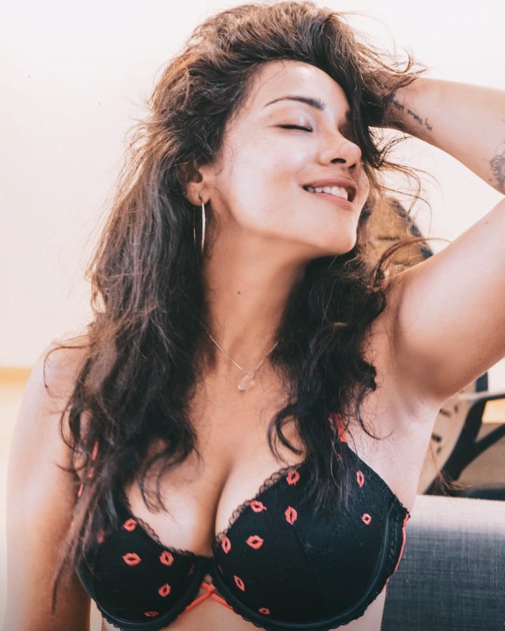 F4g-eosW4AAjOFj?format=jpg&name=900x900