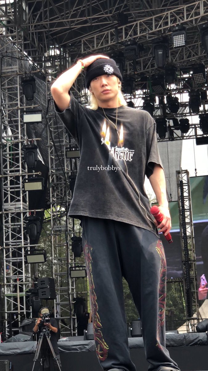 trulybobbys's tweet photo. OMG BOBBY!!!!! https://t.co/XwTFxtiL4O