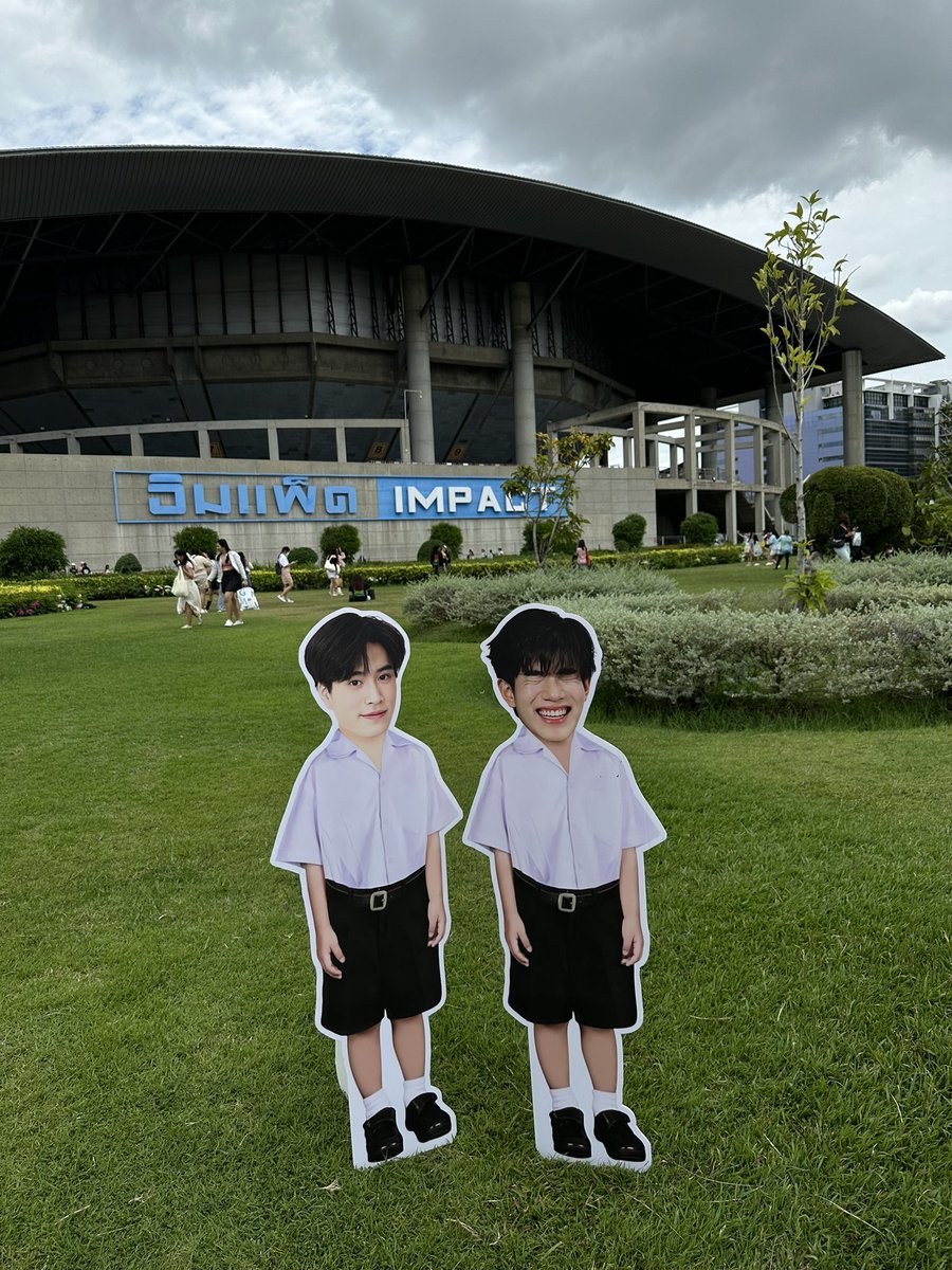 we had displayed our mini gemfourth 🥹❤️ มาถ่ายรูปได้นะคะ #GeminiFourthConcertD2