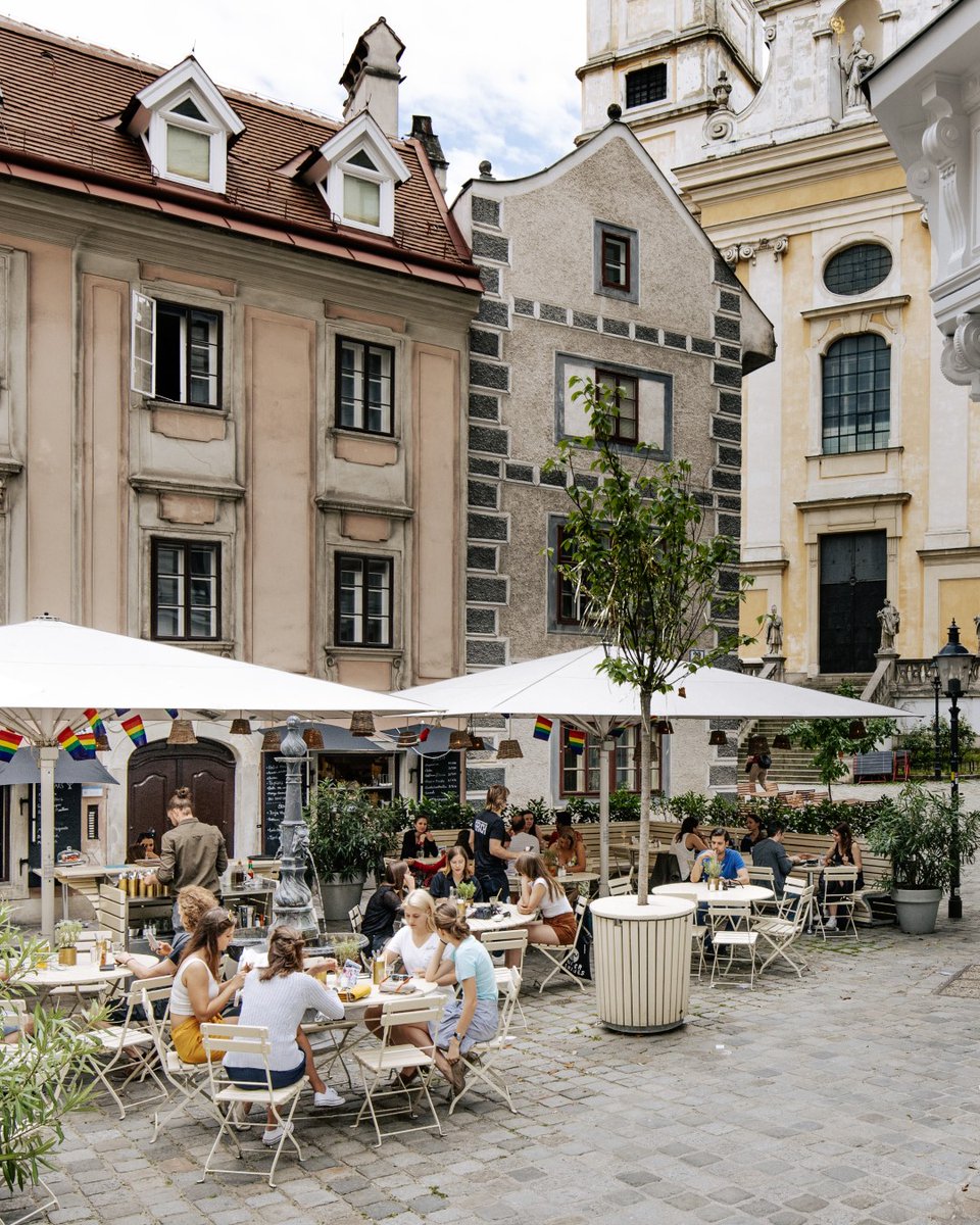 Good morning from
Vienna💙🎶
Happy Sunday🌻
Schönen Sonntag🌼
#SummerintheCity