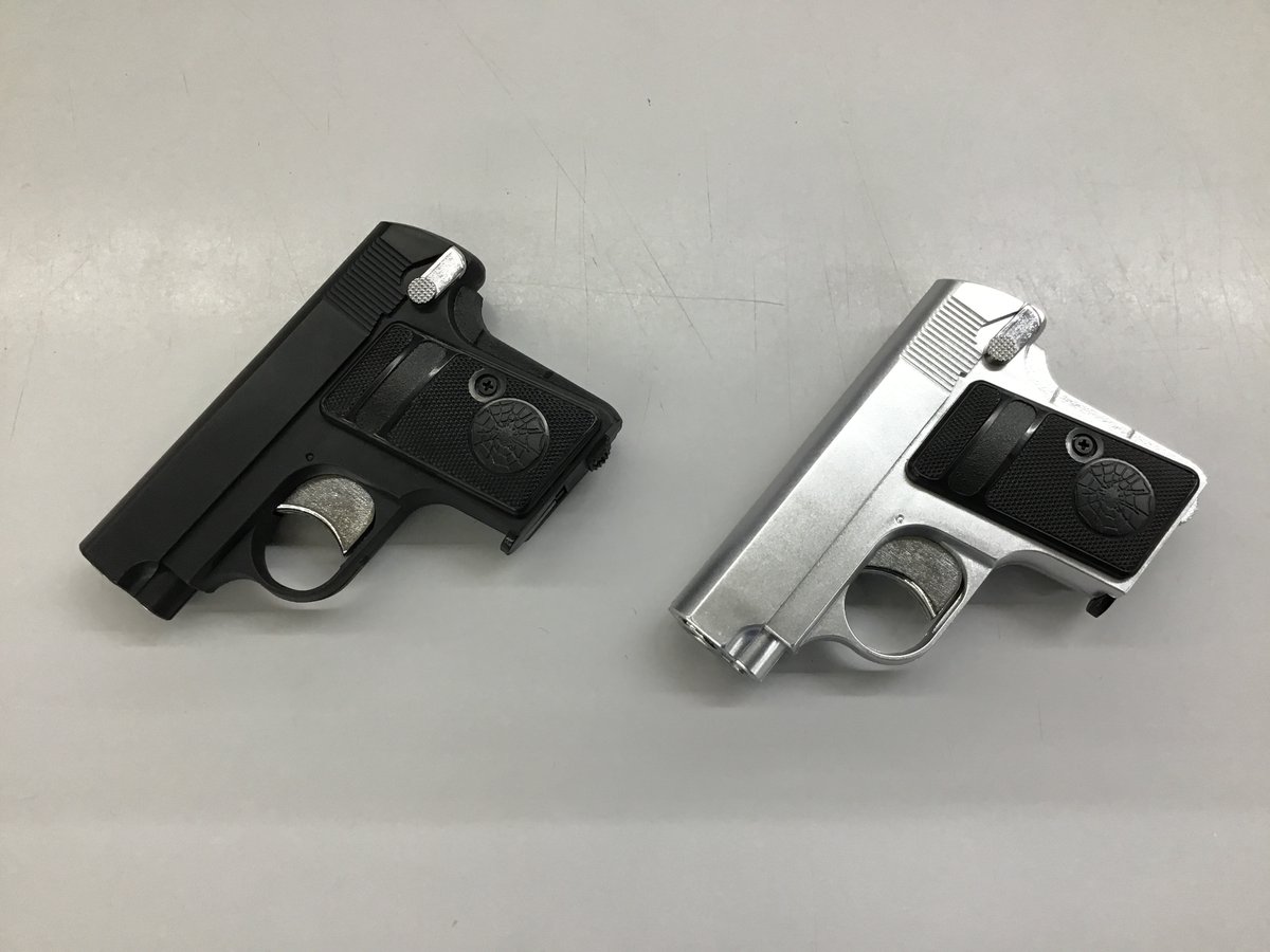 tamtamsagami's tweet photo. 【ミリタリー】
HFC ポケットガスガン 25Auto 好評発売中!
サイズ感が判るようにデザートイーグルと並べたら
本当に小さいですね〜(それでも18歳以上対象品デス)。
#タムタム相模原店 #ミリタリー #25Auto #ガスガン https://t.co/EbnClQU3zb