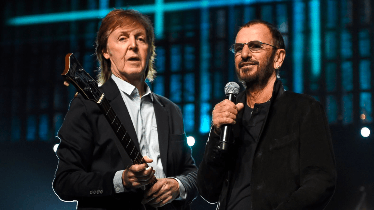 yellowsubnet's tweet image. Paul #McCartney percevait Ringo #Starr comme une personne beaucoup plus âgée et George #Harrison comme son cadet. Quelle dynamique unique au sein des #Beatles yellow-sub.net/lactu/634827-p…