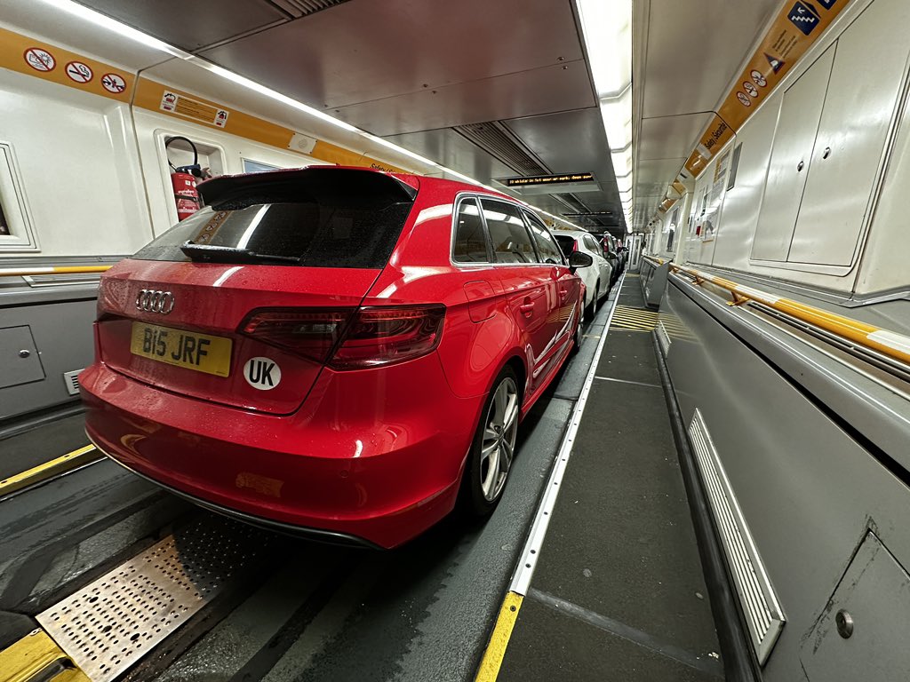 well_driven's tweet image. Drove over 1,000kms yesterday from Cambridge to The Dordogne. Was dreading it with the little A3 packed up to the roof with luggage and stage tech equipment. Turns out it was bloody fantastic and didn’t miss a beat. Good little car!