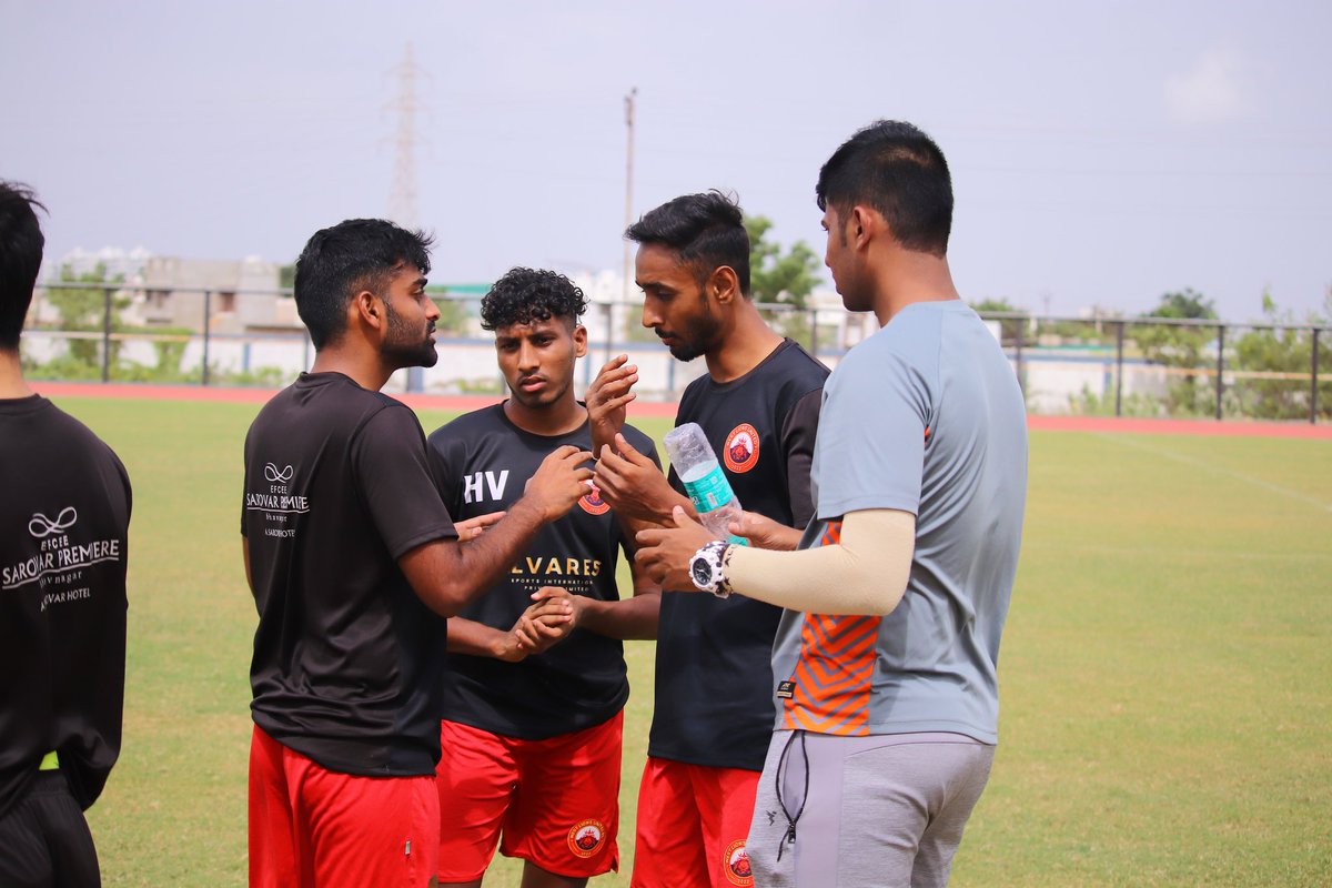 RohitSingh710's tweet photo. Happy to mark my debut for my new family ! Won the game by 5-0 . Looking forward to next challenge 😉💪🫶 https://t.co/kx4c0acjpN