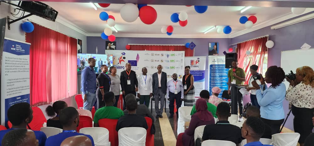 ICT4MRPQ's tweet photo. The AG. Principal of @OfficialMubs made his key remarks at the #ICT_4MRPQ mobile app development hackathon. https://t.co/S41jlZ3yid