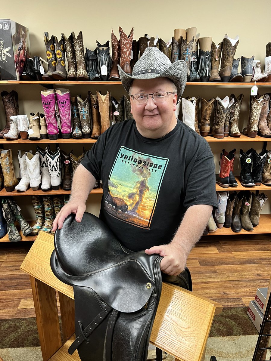 JeffOShields2's tweet image. I spent this Saturday picking out hats! 🤠 I won a $200 Giveaway Contest from #CarolinaBootsAndWesternWear in Cayce, SC! Thanks to this outstanding local business for their generosity!!! #SupportLocalBusiness #CayceSC #WesternWear 
 g.co/kgs/F8X3RF