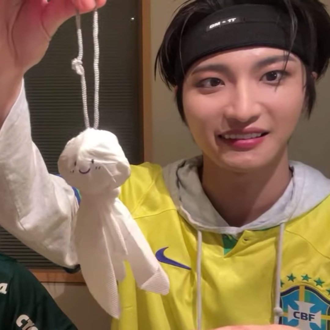 hwalilac's tweet photo. seonghwa and his handmade teru teru bozu https://t.co/Gfq2AV7FBF