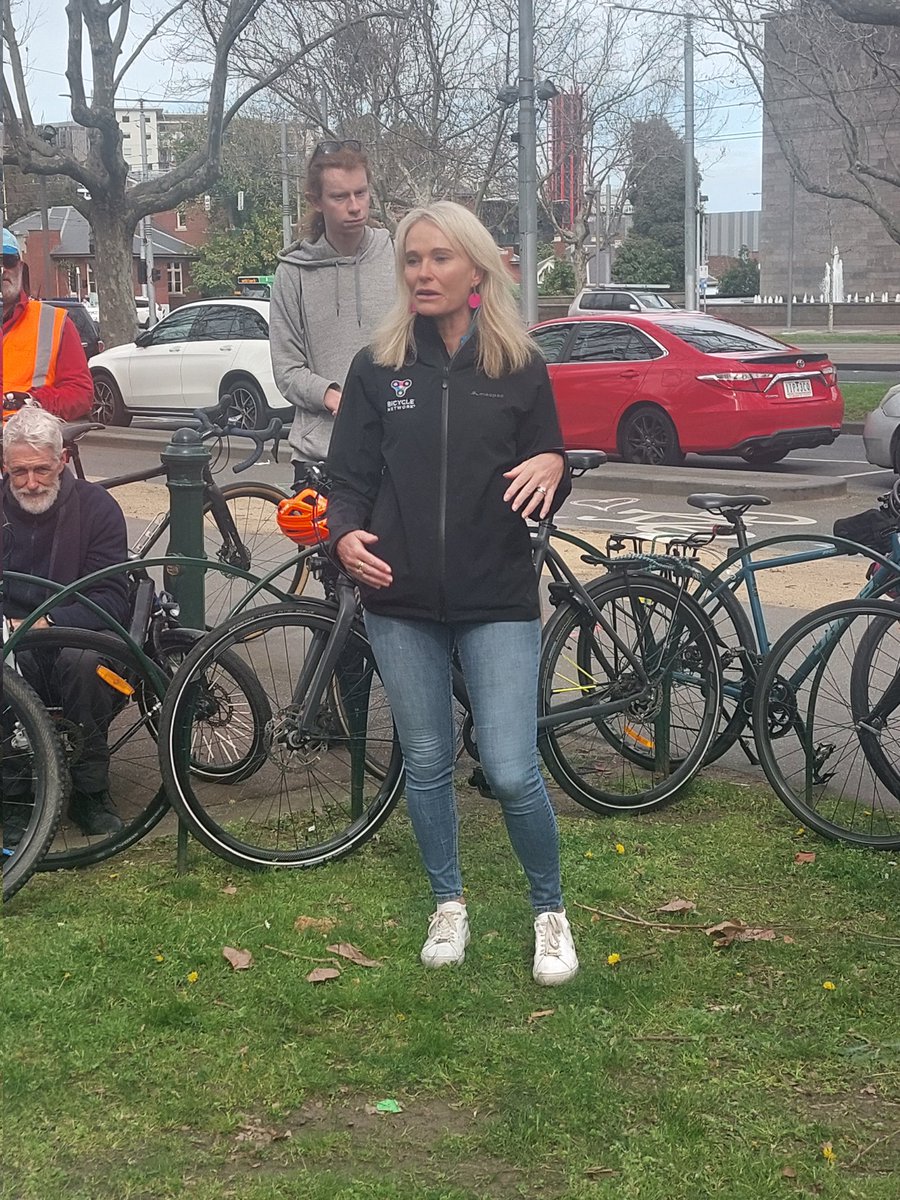PortPhillipBUG's tweet image. After more than a decade of stops &amp;amp; starts, design and re-design, St Kilda Rd protected bike lanes are celebrated at the community opening today.