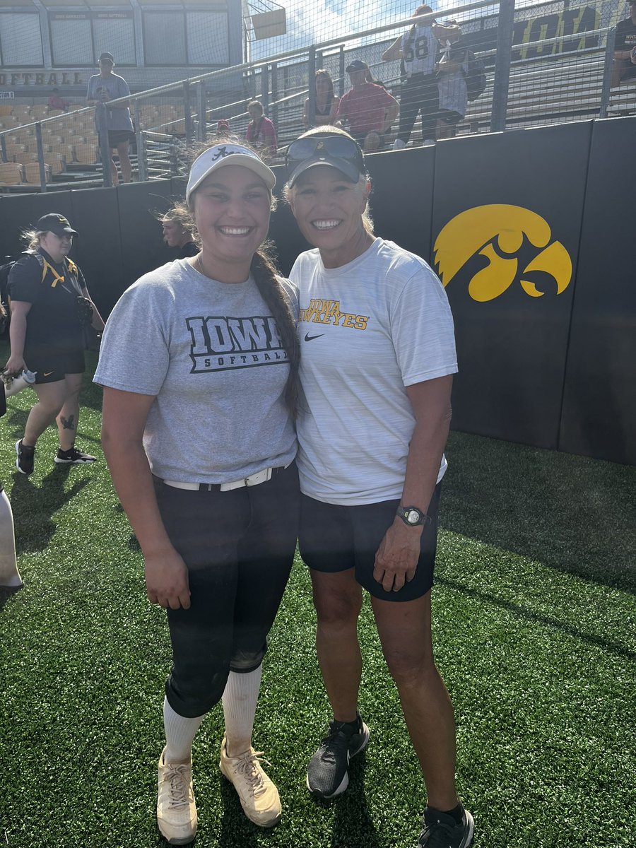 StonerTaryn's tweet photo. Had lots of fun today @iowasoftball Elite Showcase. Got to show off my skills and got some great tips on how to better my game! @CoachRGillispie @Aces_SoftballKC @Aces14u @Los_Stuff @ExtraInningSB @FastpitchAthRec https://t.co/b8O0OV01ae