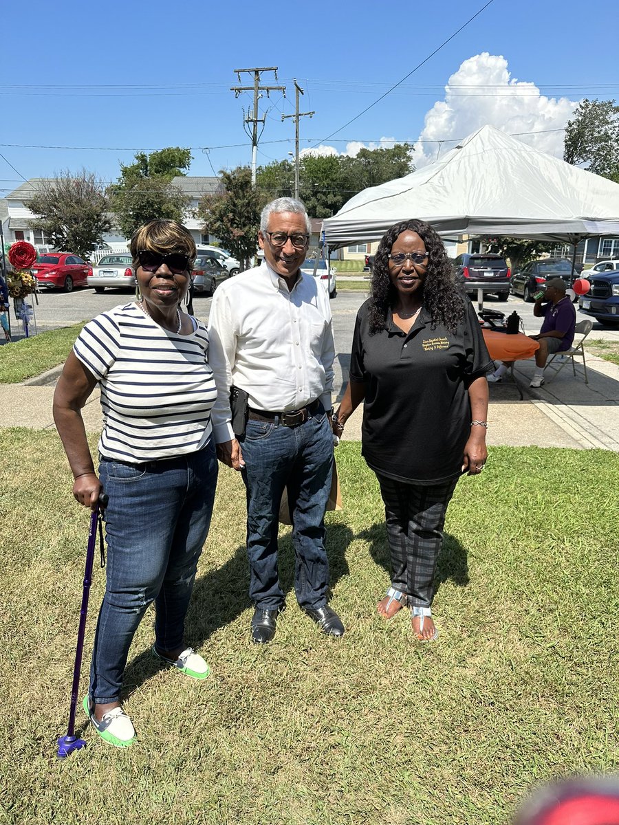 I enjoyed seeing the merchandise from the talented small business owners and entrepreneurs at the Unity in the Community Expo today