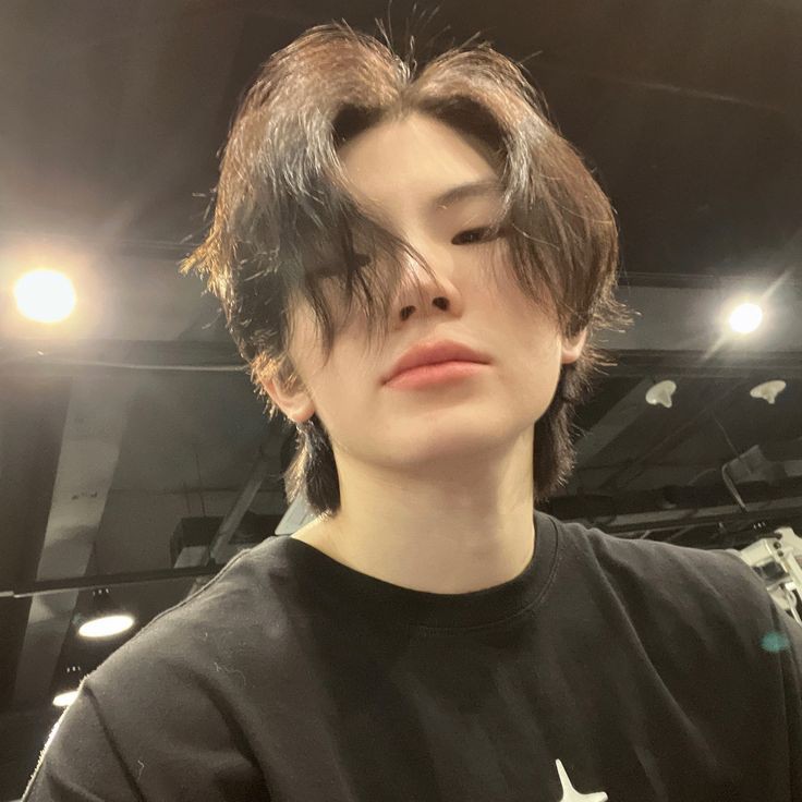 oncaratt's tweet photo. Soonhoon AU - Uncertainty

Após um ano de um relacionamento que Soonyoung achava que era perfeito, uma conversa pela metade faz ele duvidar de tudo e pedir um tempo. Em seguida, ele viaja a trabalho, não dando tempo para que Jihoon entendesse o que aconteceu. https://t.co/yHT0M9m39M