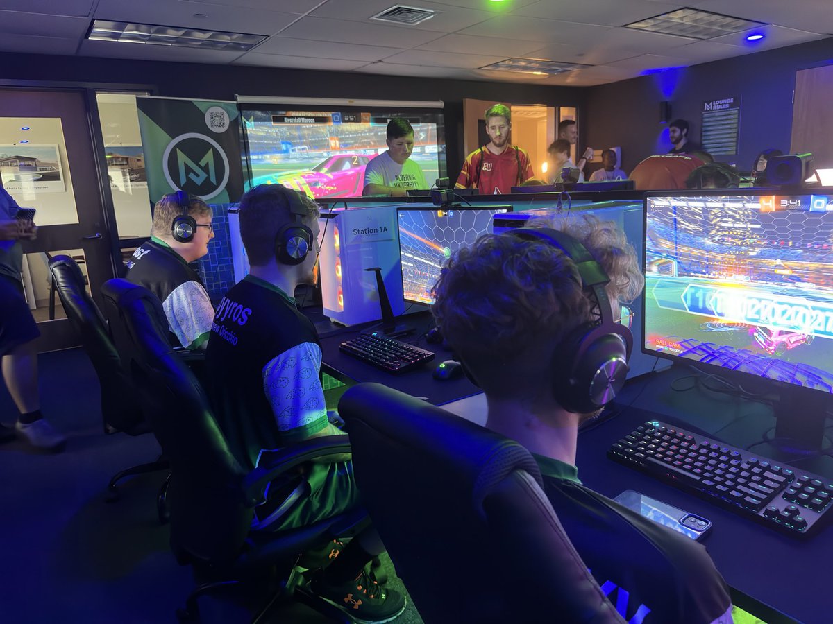 NICHOLS BISON GREEN ARE YOUR $3000 ZERO SECOND SHOWDOWN LAN CHAMPIONS!!

Thank you to <a href="/metroesports/">Metro Esports</a> for hosting an incredible event and it’s a huge experience win for the rocket league team.

#GOBOOKSGOBISON