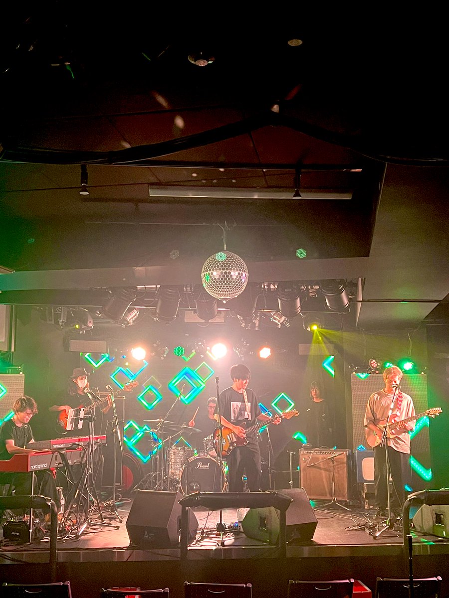 tk2tk1's tweet photo. リハ中！

本日は昼12:00より原宿RUIDOでお待ちしております🤗🤗

久々のフルバントセットで燃えてます🔥 https://t.co/ZhxVdGZxbm
