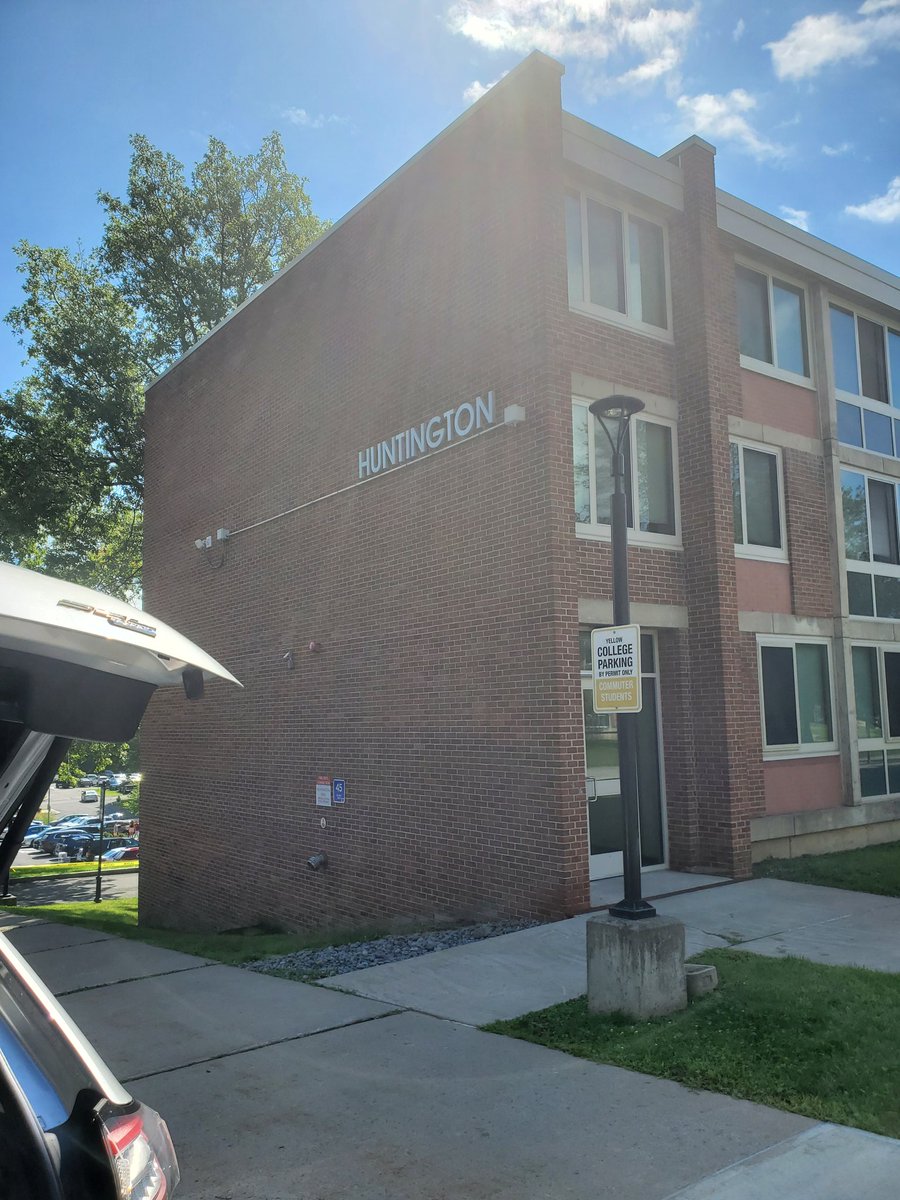 Pcoleny's tweet photo. Move in Day for my Son at #SUNYOneonta. Junior Year so proud. https://t.co/ZuXjOVRw67