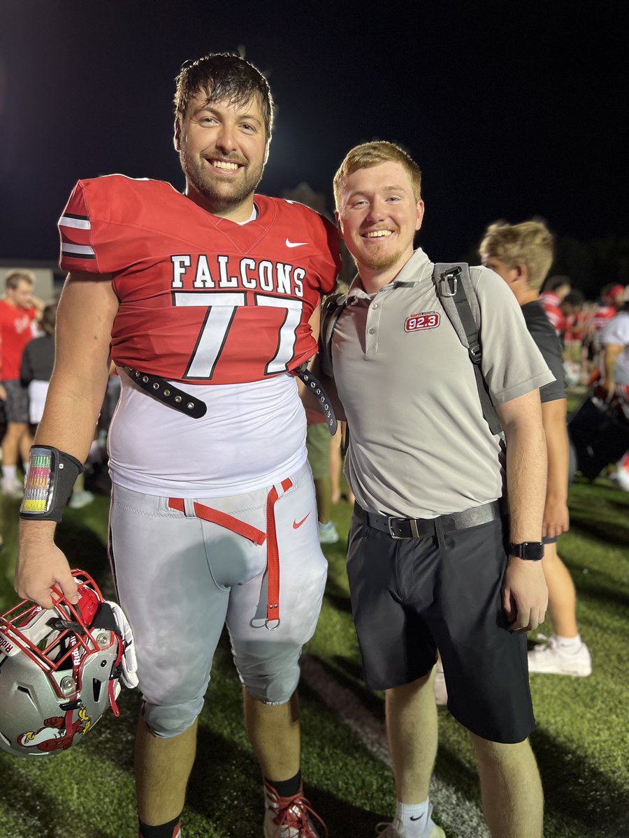 Just a couple of <a href="/473IrishAD/">IrishAthletics</a> alums making @Chapman_IrishFB proud <a href="/StroudKel/">Kel Stroud</a>