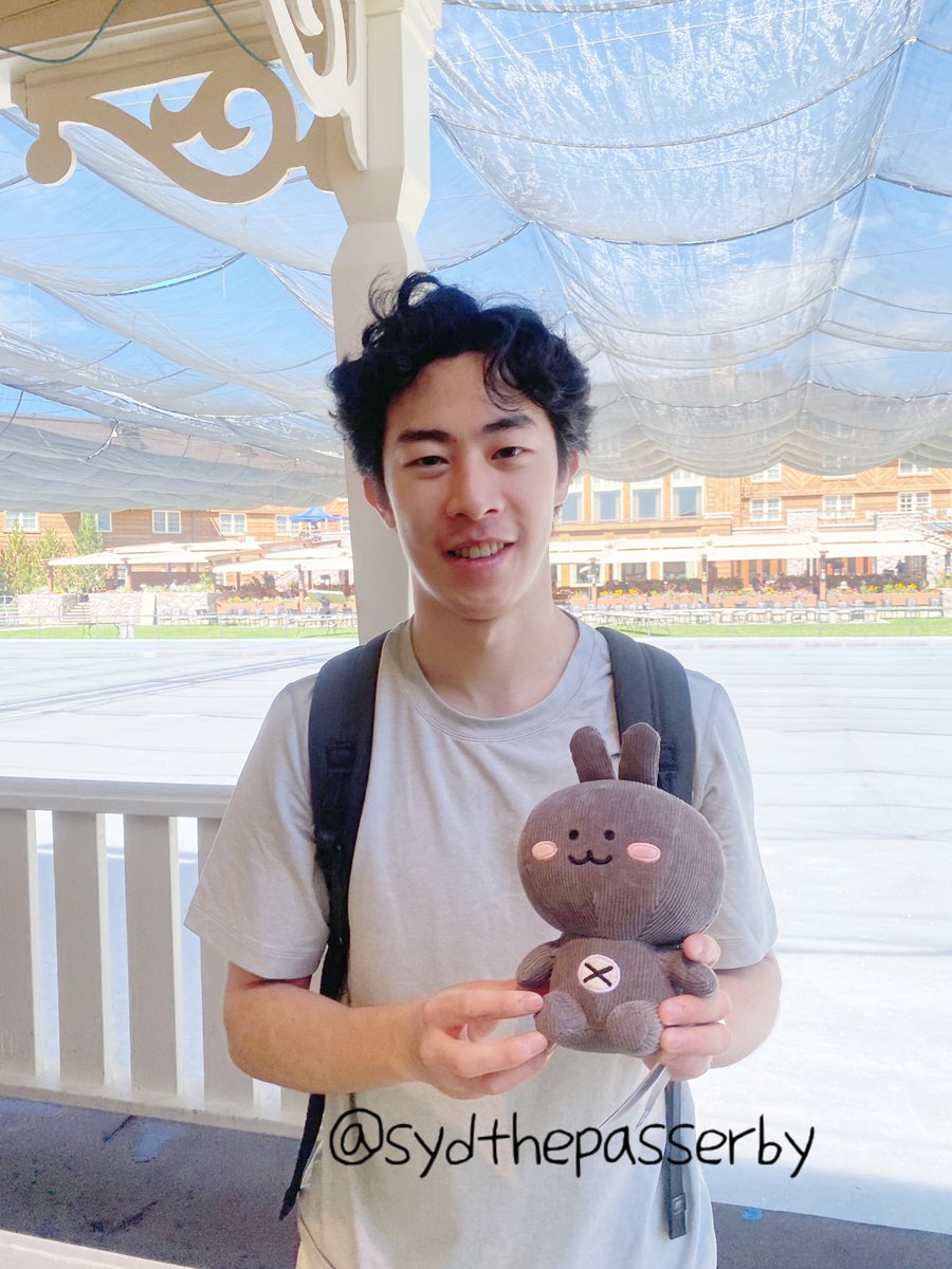 sydthepasserby's tweet photo. 토끼하트 완벽하게 해주는 울아기 봐주실분…?🐰🫶🏻
올해가 깜장토끼의 해래~~라며 깜장토끼랑 토끼머리띠 안겨주고 왔지요😆
(보정해주신 가좍님께 무한한 감사를…😘)

What a perfect example of “bunny heart”🥰

#nathanchen https://t.co/Xd2jBVf7wd
