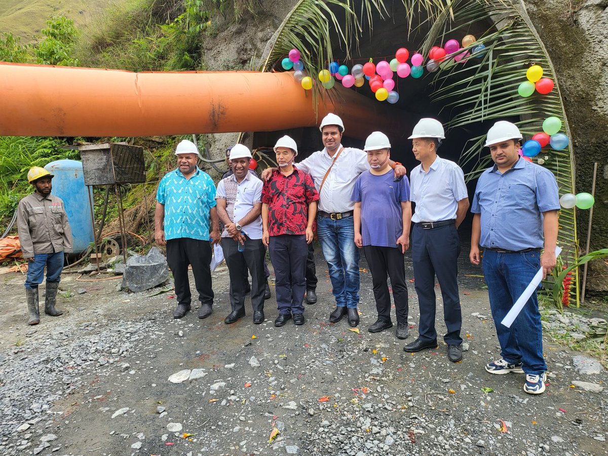JnrsamBasil's tweet photo. Just another Hydro-Power Station opening here in Buang LLG, Bulolo District, PNG. https://t.co/j4uTxokF3X