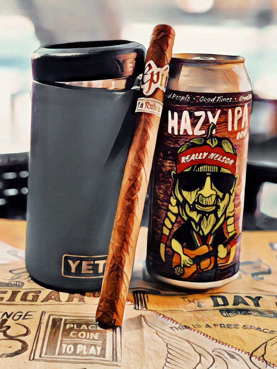 Another weekend, another pairing. This week, LCA by @epiccigars and @privadacigarclub La Rubia Lancero.
Paired with @bhbc Really Nelson Hazy IPA.