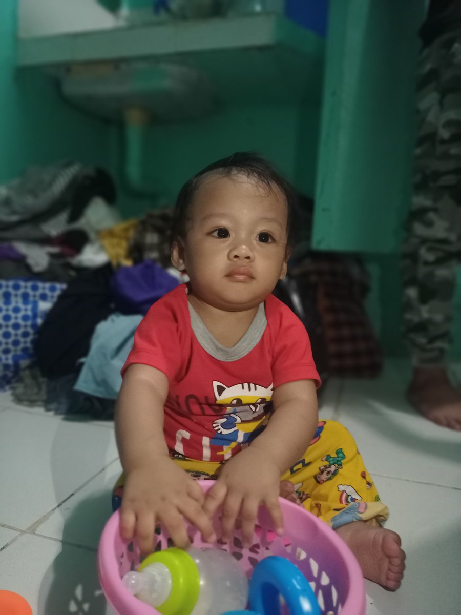 Pnlpbll's tweet photo. Lapit na anak 11 months kana wag masyadong mabilis mag palaki palikot kana ng palikot mahal na mahal ka ni mami..💓 https://t.co/kmIskwoBES
