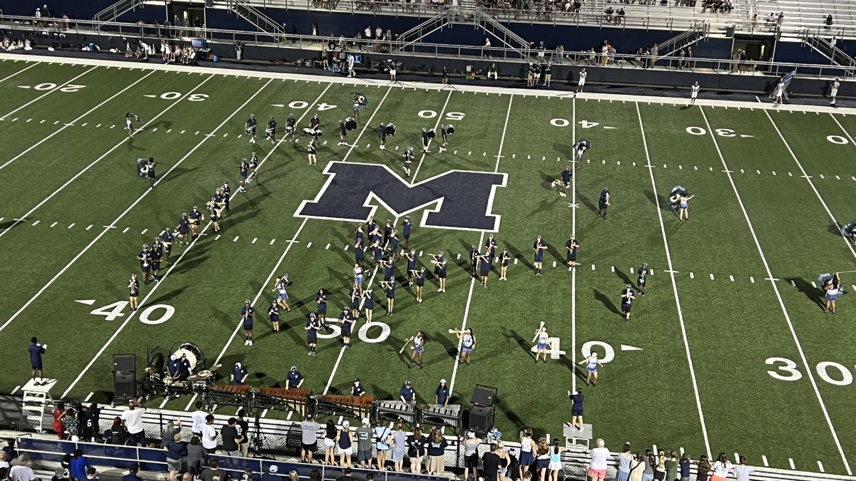 TMayerTV's tweet photo. Grateful to be back in the #PABooth for another year of #FridayNightLights @MHSFBFAMILY @MariettaGAhs Felt like an air-fryer, that’s ok it’s #football and got a selfie with the #BlueDevilMascot #MariettaBlueDevils #MHSBlueDevils #BeSomebody #GoBigBlue #PAGameDay 🎙️ #PAAnnouncer https://t.co/K28j5kD156