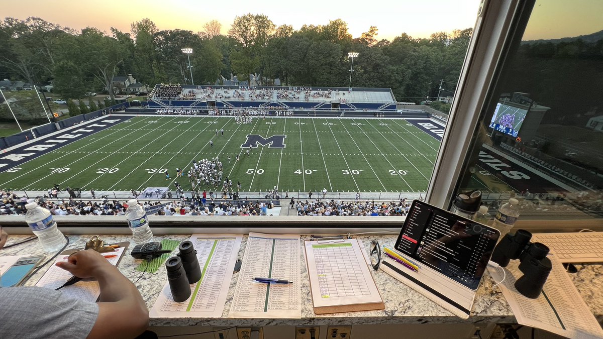 TMayerTV's tweet photo. Grateful to be back in the #PABooth for another year of #FridayNightLights @MHSFBFAMILY @MariettaGAhs Felt like an air-fryer, that’s ok it’s #football and got a selfie with the #BlueDevilMascot #MariettaBlueDevils #MHSBlueDevils #BeSomebody #GoBigBlue #PAGameDay 🎙️ #PAAnnouncer https://t.co/K28j5kD156