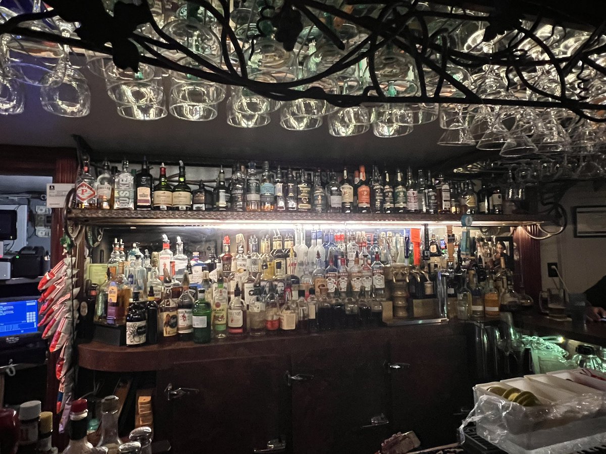 donloco's tweet photo. When stuck for the weekend in Ontario, OR, one finds the nearest whisky bar. https://t.co/7lttl6yLcB