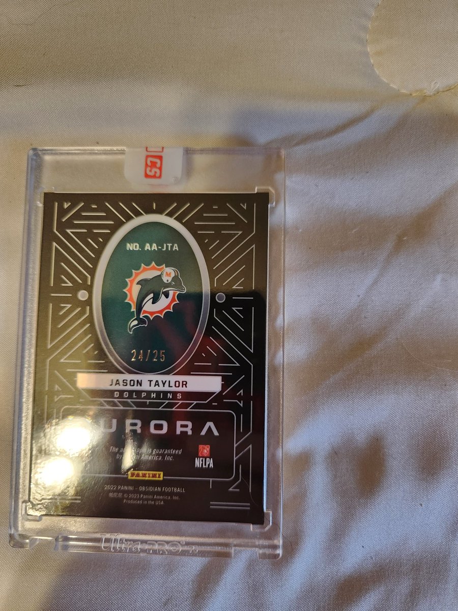 DHtradingcards's tweet image. Fresh redemption from panini. An obsidian green etch auto /25 of miami dolphins star DL Jason Taylor. #NFL #MiamiDolphins #shortprint