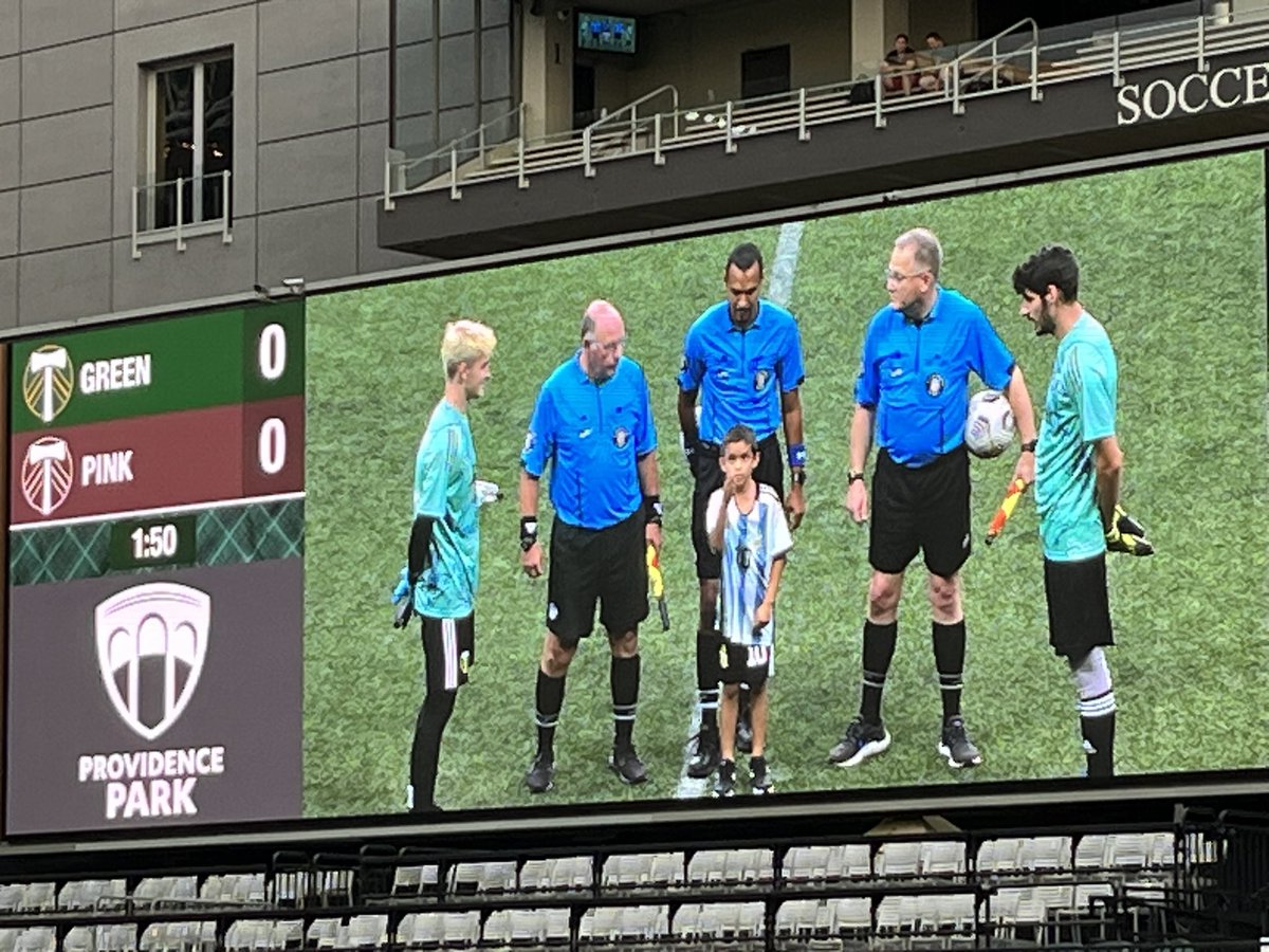 keeperscare's tweet photo. @shebainpdx And I got a clean sheet last night. https://t.co/TYzZYcecUI