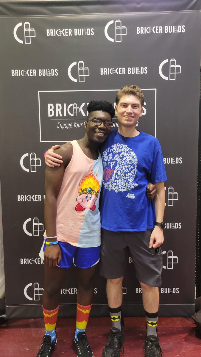 Hoshcof's tweet photo. We had a great time at @brickconvention! I'll post haul pics tomorrow! https://t.co/FUQfyiCDyM