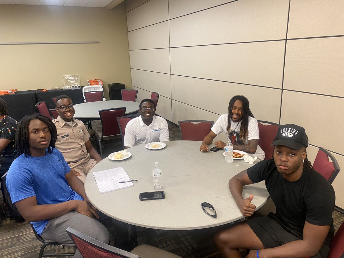 Thank you to everyone who showed up to our annual Gathering of Men Thursday!

Applications to join ABMC close September 7th 🫱🏽‍🫲🏾

#tamu #tamu27 #texasamuniversity