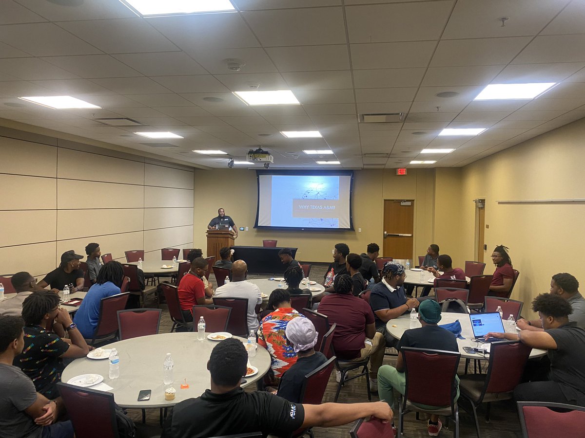 Aggie Black Male Connection tweet media