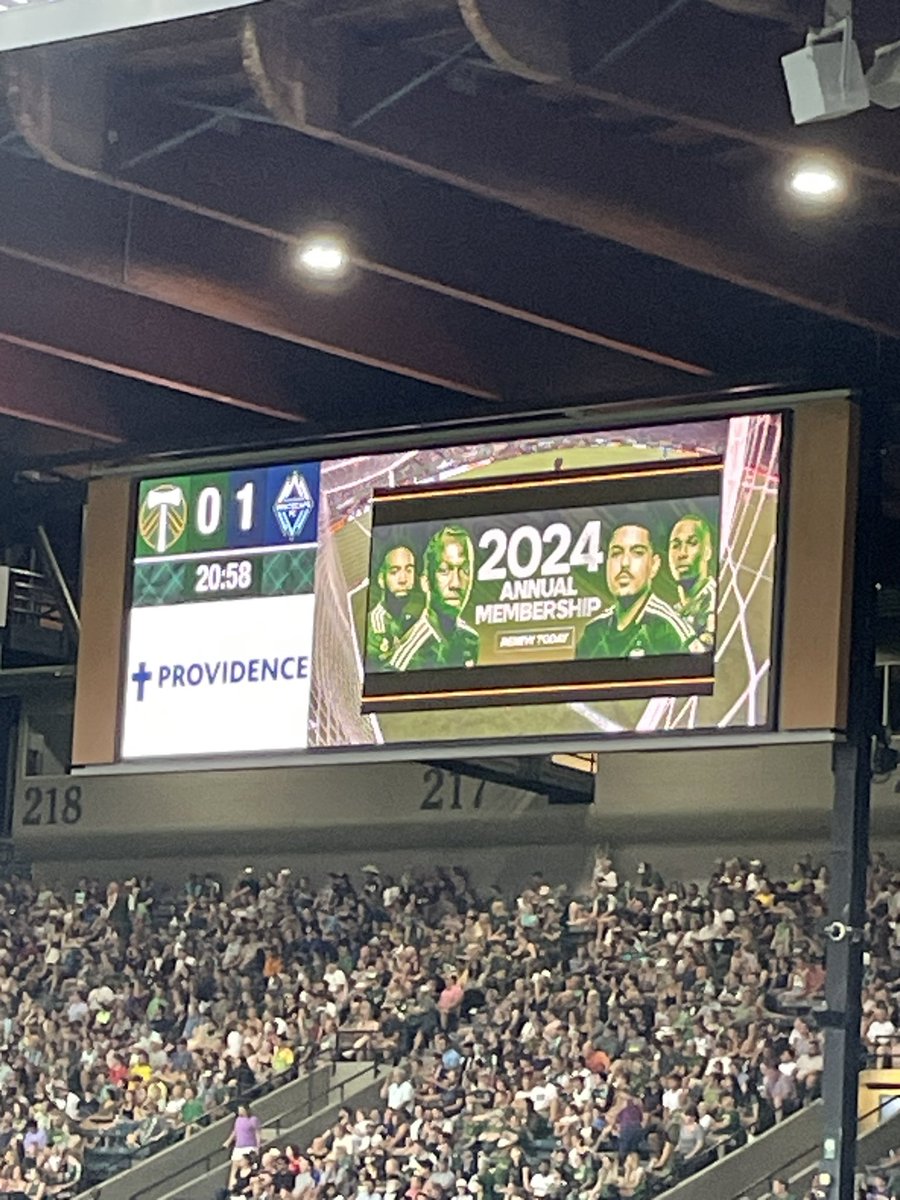 WyzoneJeannine's tweet image. #RCTID. @TimbersFC I can’t pay for my season tickets here at the Park?  You don’t have a computer in Client Services?  The box office told me to go home &amp;amp; do it online - it’s easier.  How much easier is it to run my credit card at the box office?  #CustomerServiceFailure