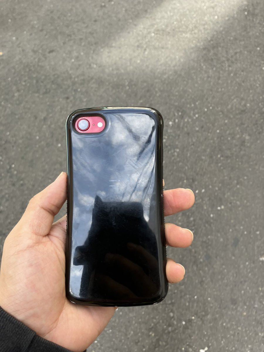 09well's tweet photo. 八王子
三崎町
ヨーロービル横辺りで
スマホ
の落とし物
拾いました

駅前交番に届けておきましたので、もしお心当たりある方はそちらへ https://t.co/XyMn1kcFwC