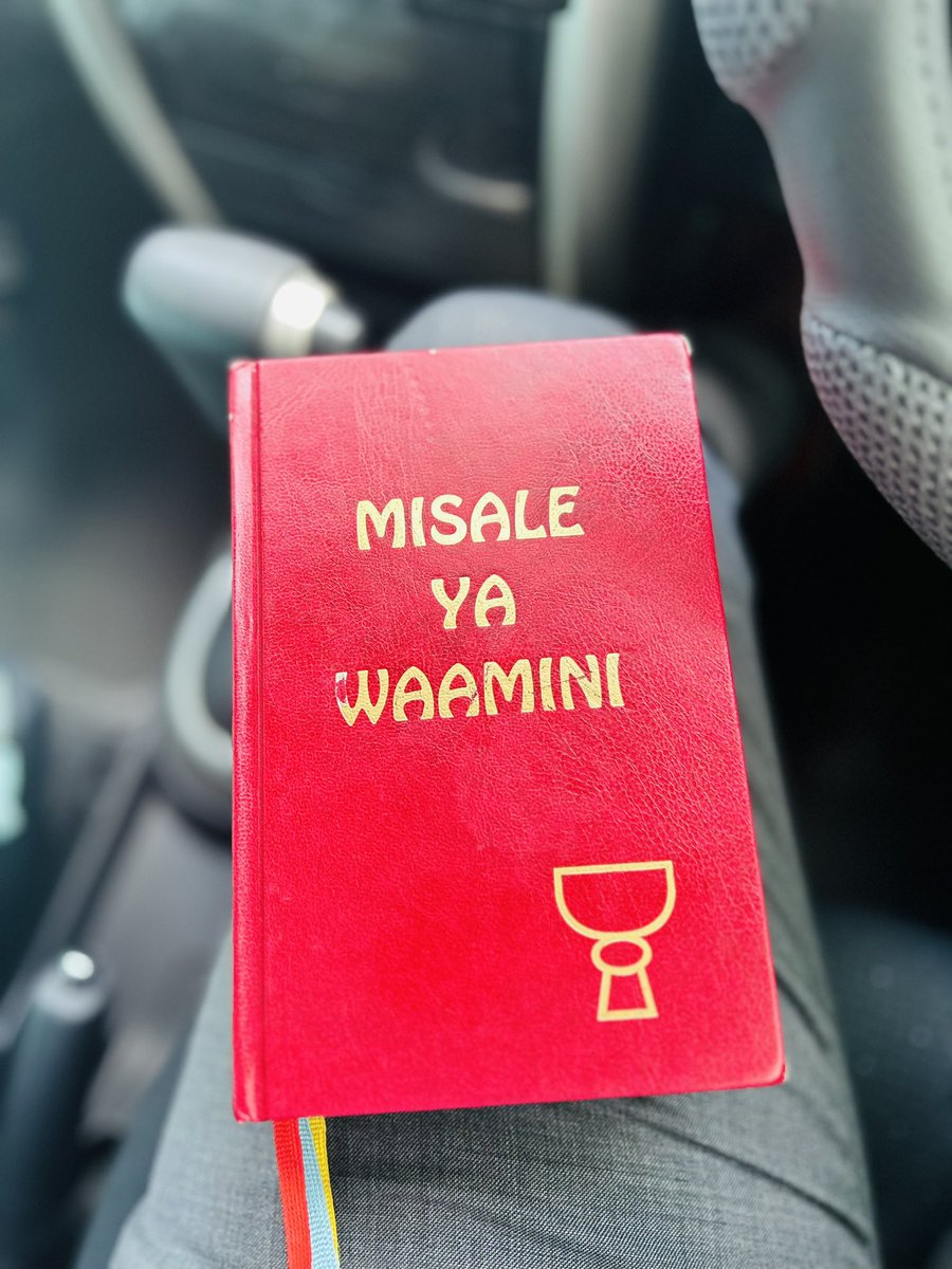 Maana ni nani aliyeijua nia ya Bwana? Au ni nani aliyekuwa mshauri wake? Au ni nani aliyempa yeye kitu kwanza, naye atalipwa tena? Kwa kuwa vitu vyote vyatoka kwake, viko kwa uweza wake, tena vinarejea kwake. Utukufu una yeye milele. Amina.

#DOMINIKA