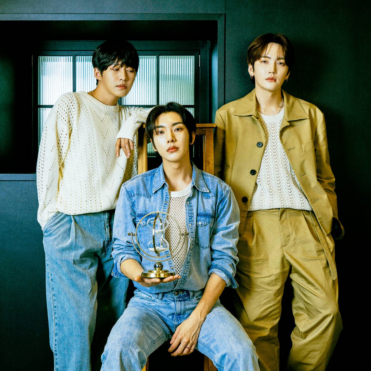 BIG_GHofficial's tweet photo. B.I.G (비아이지) 'WANT' Main Image

B.I.G Digital Single 〖WANT〗
🎧 2023.08.31 6PM KST

#BIG #Boysingroove
#WANT #DigitalSingle
#BIG_WANT #PerformanceVideo
#J_HOON #HEEDO #JINSEOK
#비아이지 #원트 #디지털싱글
#제이훈 #희도 #진석 https://t.co/RhXtZytth3