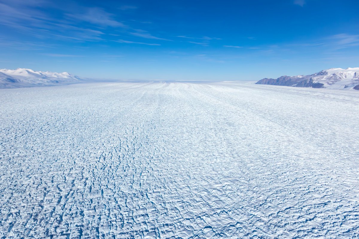 Anthony Powell π³πΏ (@antzkiwi) on Twitter photo It's hard to wrap your brain around just how big some of the glaciers in #Antarctica are. Flying over the Byrd Glacier, this was half way across after 6 minutes flying at 100knots. The top of the glacier on the Polar Plateau in the distance is about 100Km away. <a href="/AntarcticaNZ/">AntarcticaNewZealand</a> It's hard to wrap your brain around just how big some of the glaciers in #Antarctica are. Flying over the Byrd Glacier, this was half way across after 6 minutes flying at 100knots. The top of the glacier on the Polar Plateau in the distance is about 100Km away. <a href="/AntarcticaNZ/">AntarcticaNewZealand</a>