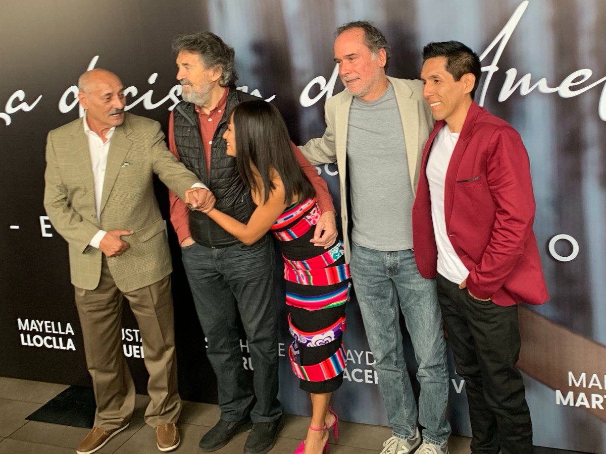 Conferencia de prensa: #LaDecisiónDeAmelia, lo nuevo de Francisco Lombardi, con <a href="/MayellaLloclla/">Mayella Lloclla</a> y Gustavo Bueno. 

Estreno: 31 agosto. (📸: <a href="/smairata/">Sandro Mairata</a>) 

#CinePeruano #Cine2023 #Estrenos #Películas